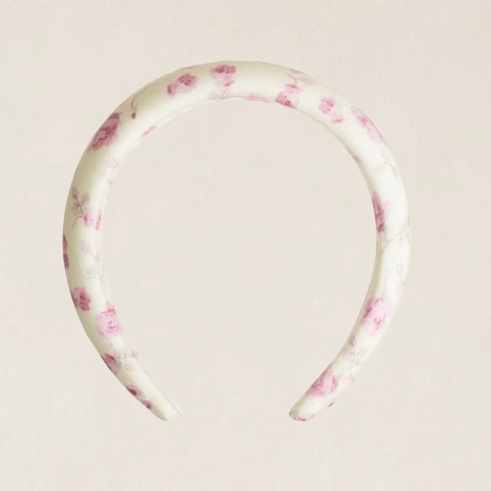 LoveShackFancy x Wet Brush Goody Floral Hair Accessory Set Detangler Mask Pink